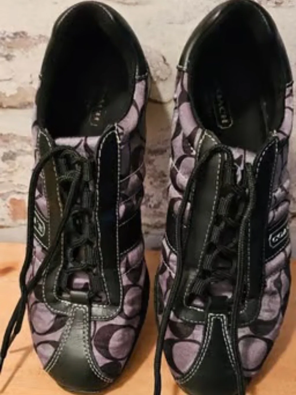 Coach Size 7 Kirby Shoes Black and grey/silver lot6529